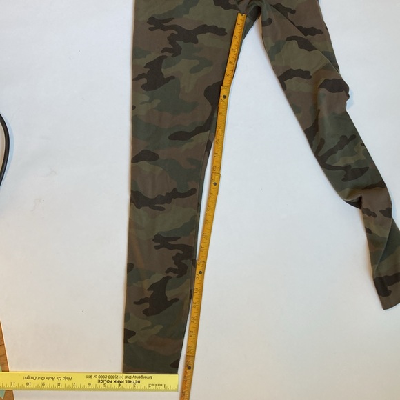 Bundle VS/ forever 21 - xs joggers/ leggings - Picture 4 of 16